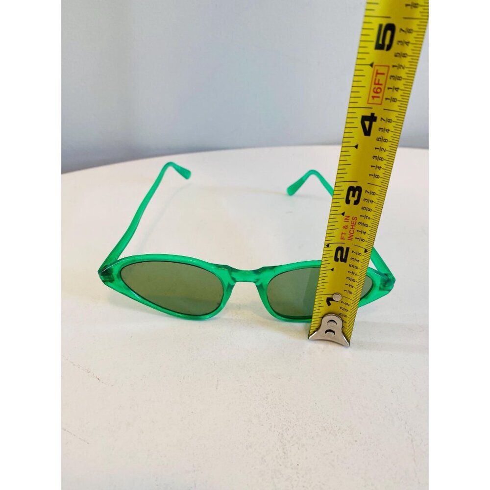 Vintage Cat Eye Sunglasses, Protex Deadstock 1950s/1960s Sunglasses, Green Frame - Picture 8 of 10